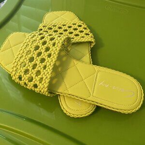Circus by Sam Edelman Womens Akira Woven Flat Slide Sandas